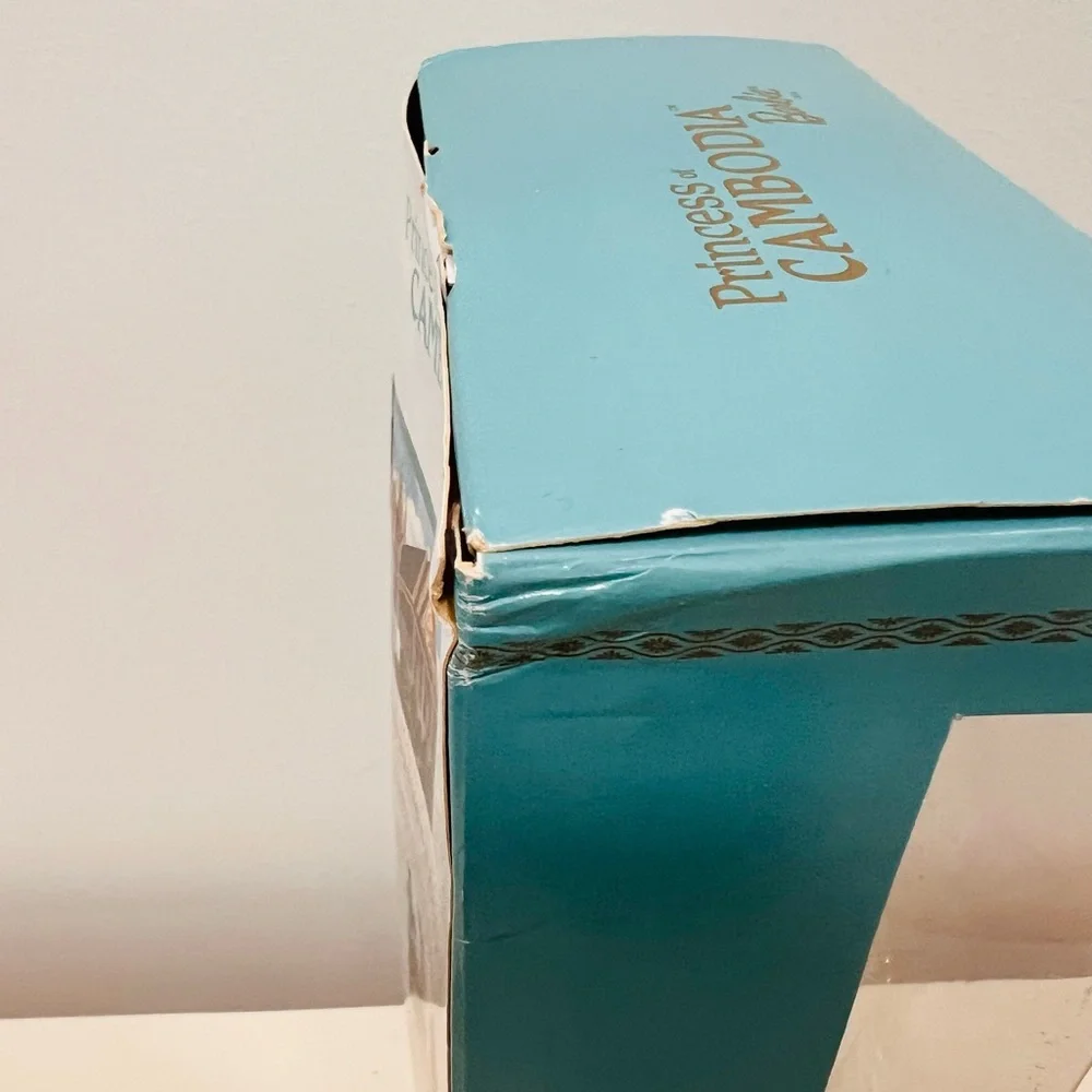 COLLECTOR’S BARBIE DOLLS OF THE WORLD PRINCESS‎ COLLECTION PRINCESS OF CAMBODIA - Picture 14 of 16